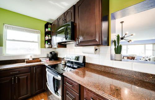 Elegant 4 Bedroom Home with Office and Parking. - Foto 17