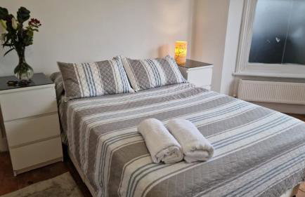 1 Bed Flat - Sleeps 2 - Pets - Parking - Wifi - Foto 9