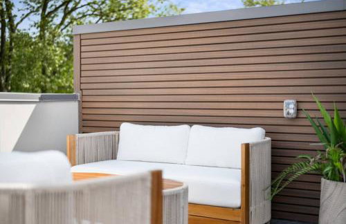 Stunning Penthouse Double King Suite on Butler Street with rooftop deck and free off street parking - Foto 52