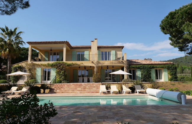 Luxury Villa With Private Pool - Photo 1