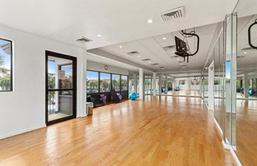 Oh Buoy! Catch the Breeze at This Beachfront Escape! Sleeps 8! - Foto 31