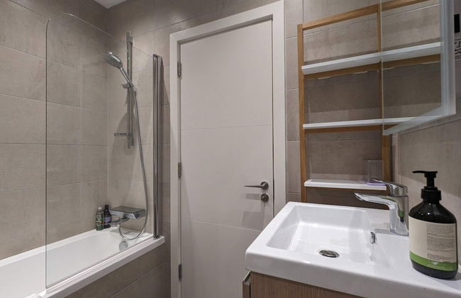 Adelphi Townhouse Contemporary 2 Bed 1 Bath 1 WC - Foto 10