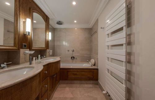 Courchevel 1850: Appartement ski-in/ski-out, 3 chambres, Wi-Fi, parking - FR-1-631-235 - Foto 11