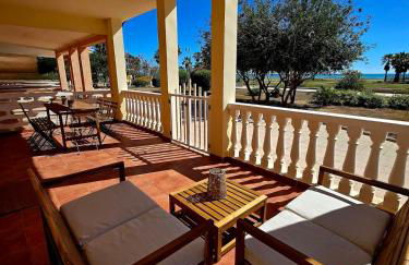 BeachFront Mediterranean Retreat - Foto 28