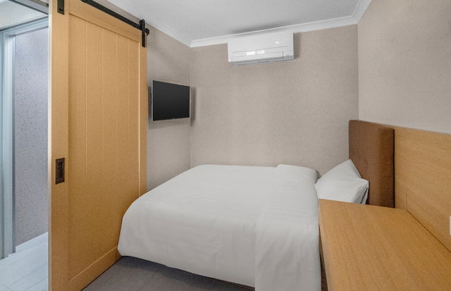 Spring Hill Inn - Photo 15