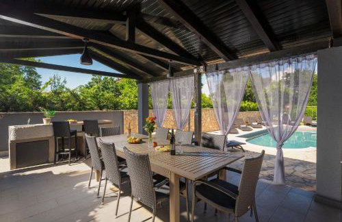 Haustierfreundliche Villa mit Privatpool, Panoramablick und freien Eintritt ins Ferienresort Lanterna - Foto 8