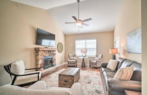 Chic Townsend Condo with Saltwater Pool! - Foto 1