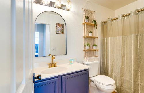 Putting Green and Pool! Peoria Home Near Sports - Foto 18