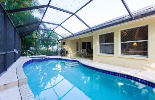SERENE & ATTRACTIVE 3BR HEATED POOL/SPA HOME - Photo 35