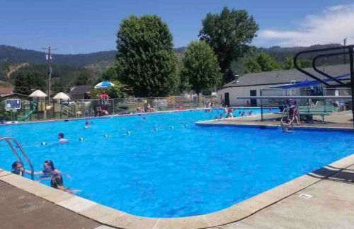 Penthouse Mountain Haven with Community Spa Room - Foto 30