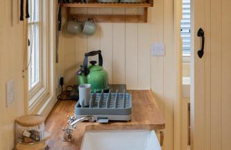 Shepherdshut-hot Tub-cotswolds-petfriendly - Photo 28