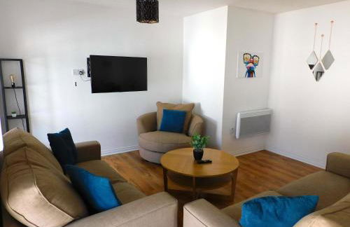 No 5 - Modern 2 bedroom Apartment in Lanark Town Centre - Foto 2
