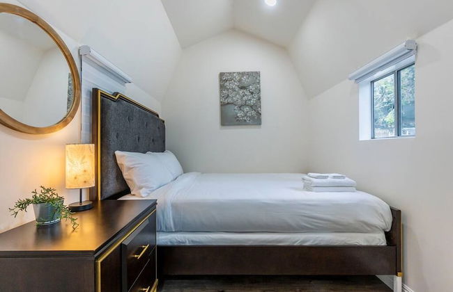 Stunning LA Luxury Retreat Ideal for Work or Play - Foto 17