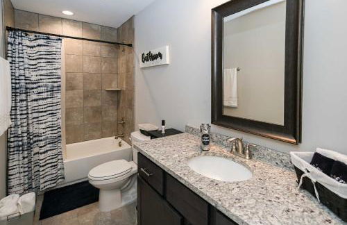 Spacious Hazel Green Home with Fireplace, Yard! - Foto 28