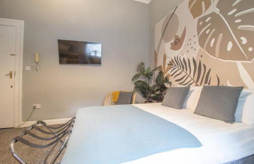 Cosy Palm Studio West End - Pass the Keys - Photo 14