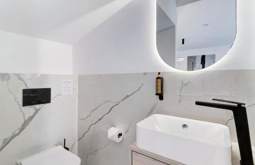 SEA VIEW I POOL I PRIVATE GARAGE I WI-FI I WINE l COFFEE - Foto 16