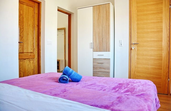 Charming Apartment in Vrsi Mulo, Great Place in Dalmatia for Family Vacation - Photo 2