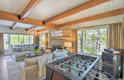 Chic Lake House with Furnished Deck and Hot Tub! - Foto 5