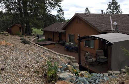 Luxury Cabin Rental with a Fire Pit in Coulterville, California - Foto 7