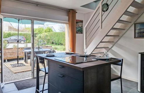 2 Bedroom Gorgeous Home In Saint-Pabu - Foto 3