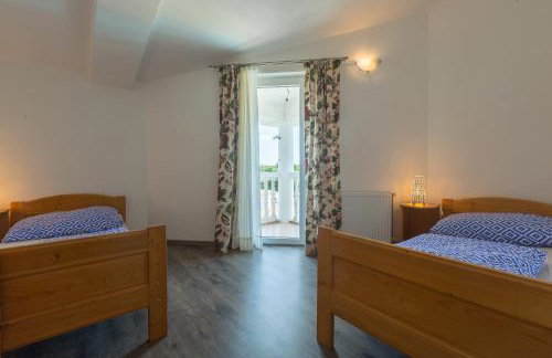 Holiday house with a swimming pool Radmani, Porec - 16440 - Photo 20