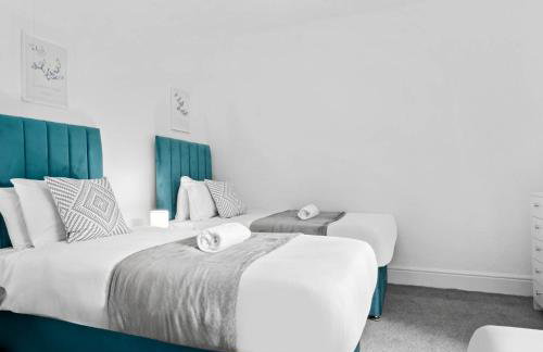 Stylish 3 Bed House - Garden - Parking - Netflix 181TA - Photo 15