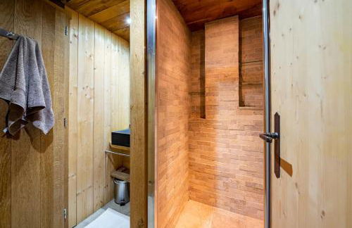 Chalet Ananda avec Sauna, Baignoire Balnéo et Terrasse - Photo 18