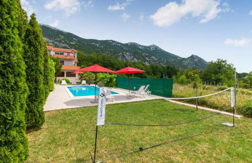 Three-Bedroom Apartment In Ostrvica - Photo 8