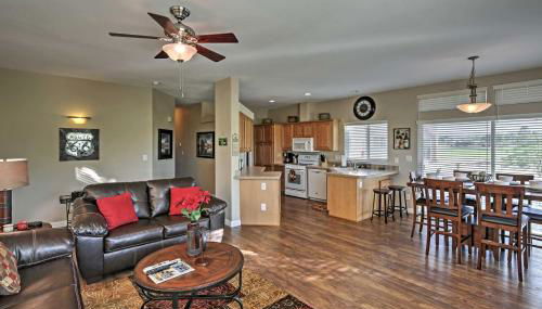 Rivers Edge Golf Condo with Beach Access and Patio! - Foto 4
