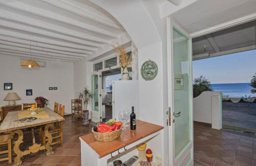 Villa Mareblu Luxury Holiday Apartment direttamente sul mare - Foto 4