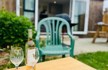 Romantic Cabin Retreat on 50-Acre Suffolk Farm - Foto 35