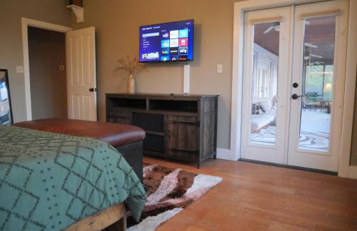 Hilltop Saltwater Pool and Hot Tub - Foto 18