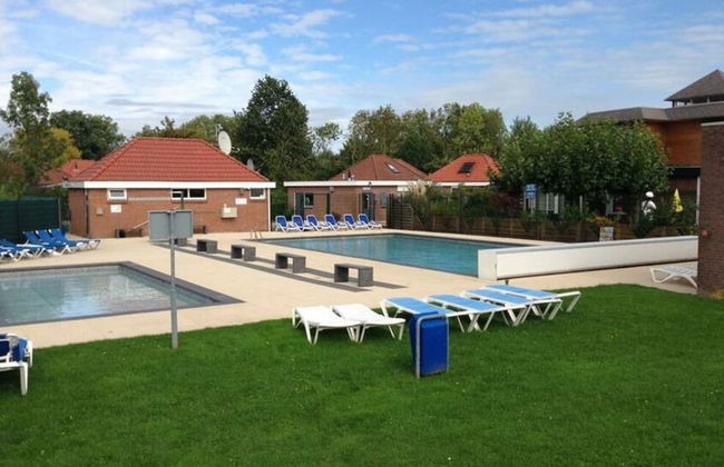 Welcoming Apartment Near Lake - Photo 18