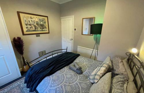 Stylish and artistic flat in Southend on Sea - 2 Double Bedrooms, Free on-street parking - Foto 42