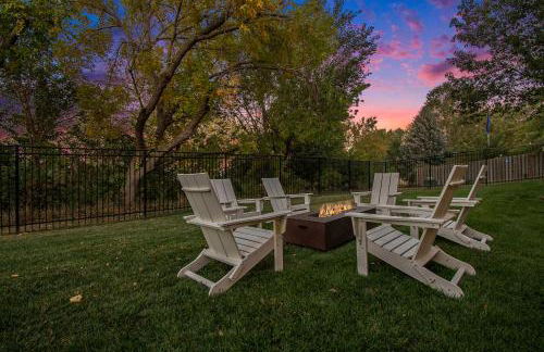 Stunning 5BR Villa Large Hot Tub & Scenic Yard - Foto 69