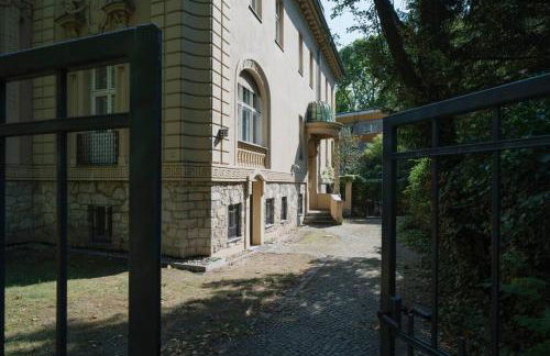 Parklounge Apartment in historic Villa - Photo 23