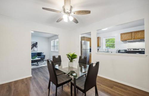 Pine Brook 1108 I Pool Gym I Free Parking ! - Foto 9