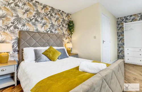 Spacious Whitwick Stay 3-Story House - Photo 21