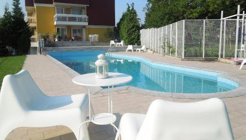 Apartments with a swimming pool Zagreb - 11408 - Foto 3