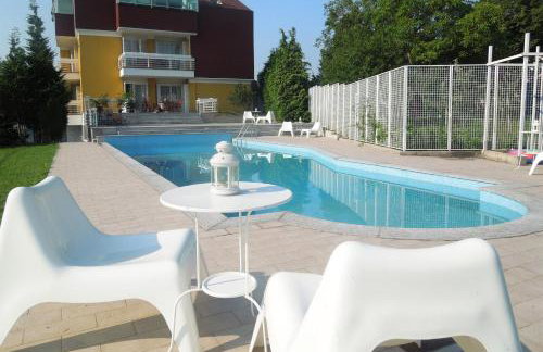 Apartments with a swimming pool Zagreb - 11408 - Foto 3