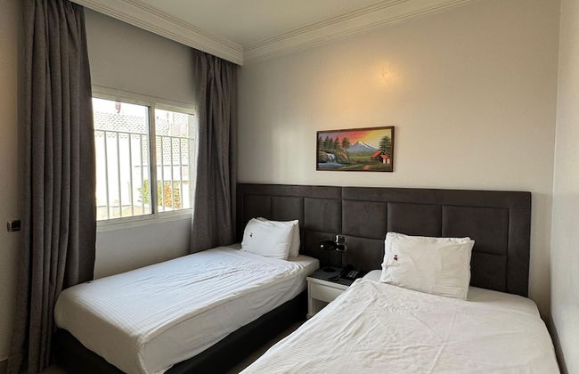 NY Suites Hotel - Photo 23