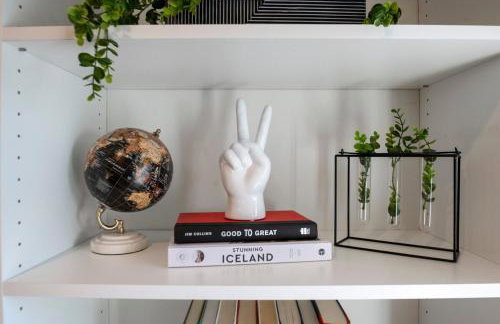 Charming Encino Retreat with Pool - Foto 24