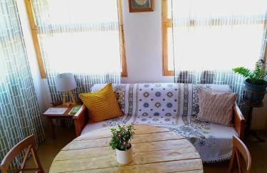 Nature Sanctuary, a semi-detached house on an ecological & sustainable farm - Foto 42