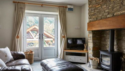 Lilly Cottage - Photo 2