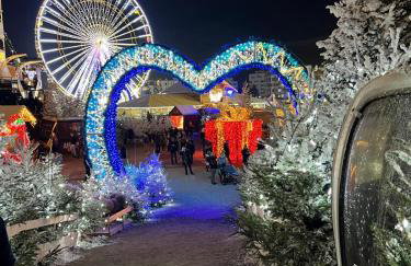 Azur, a 100m du marché de Noel, appartement 4 personnes et parking privé - Foto 3