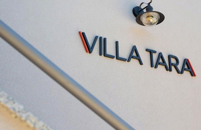 Villa Tara With a Beautiful Heated Pool - Photo 27