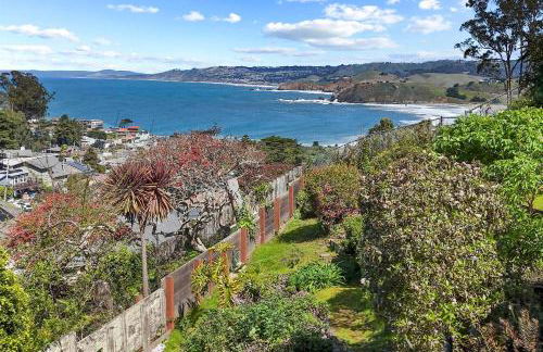 Small Home with Ocean View walk to Restaurants Brewery Shops Beach - Foto 6