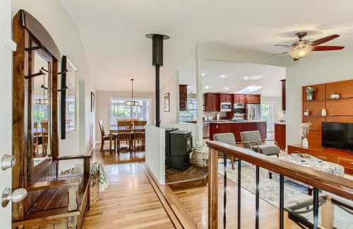 Spacious 4-bedroom home with outdoor deck - Foto 7