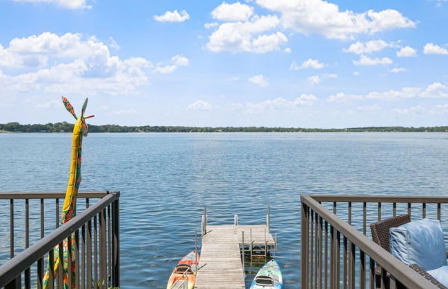 The Giraffe House - Photo 48