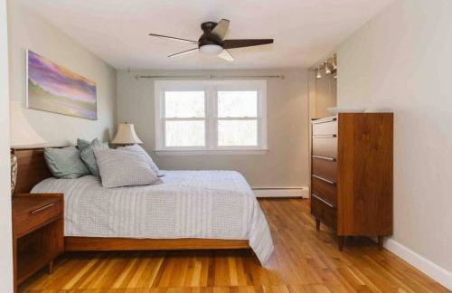 Manchester by the Sea|Outdoor Fireplace|King Bed - Foto 4